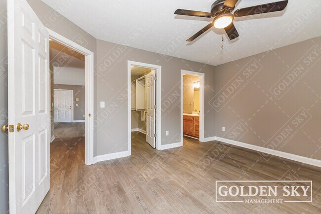 Building Photo - 5221 W Keller Rd