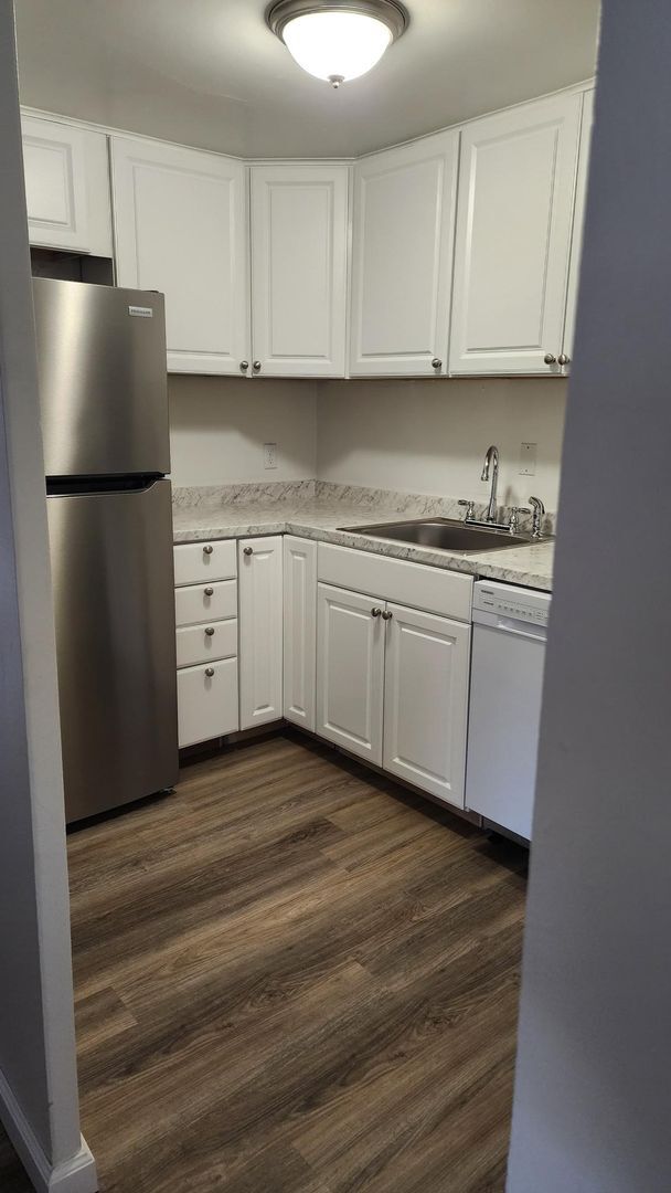 Interior Photo - Country Club Apartments