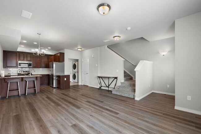 Foto del edificio - 1688 Grand Ave 3