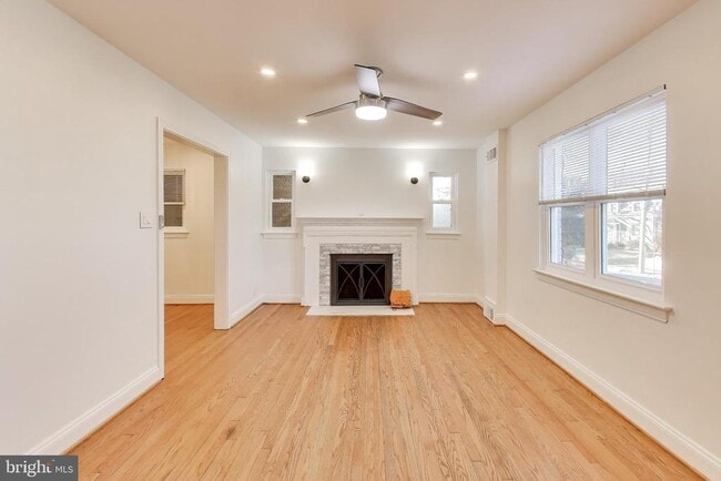 Foto del edificio - 3405 Carpenter St SE