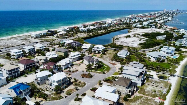 Foto del edificio - 20 Seashore Dr