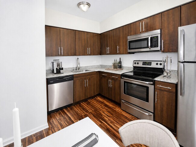 Foto del edificio - Atrio Apartment Homes