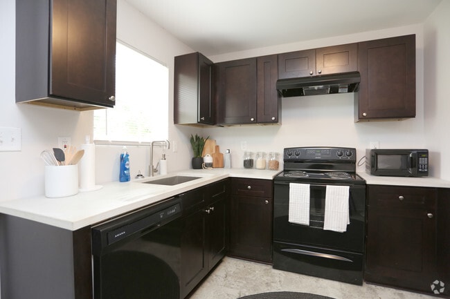 Interior Photo - Dwell @ Hollywood