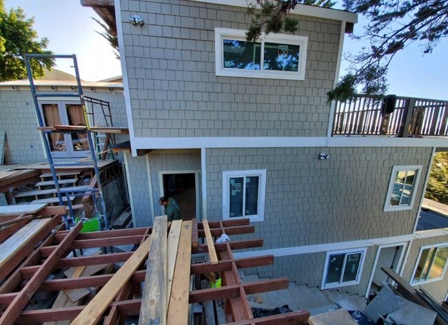 construyendo de terraza nuevos - 822 Humboldt Rd