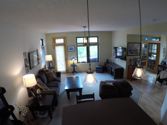 Building Photo - 4732 Grand Ave S