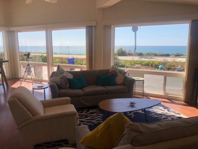 Building Photo - 6504 Oceanview Dr