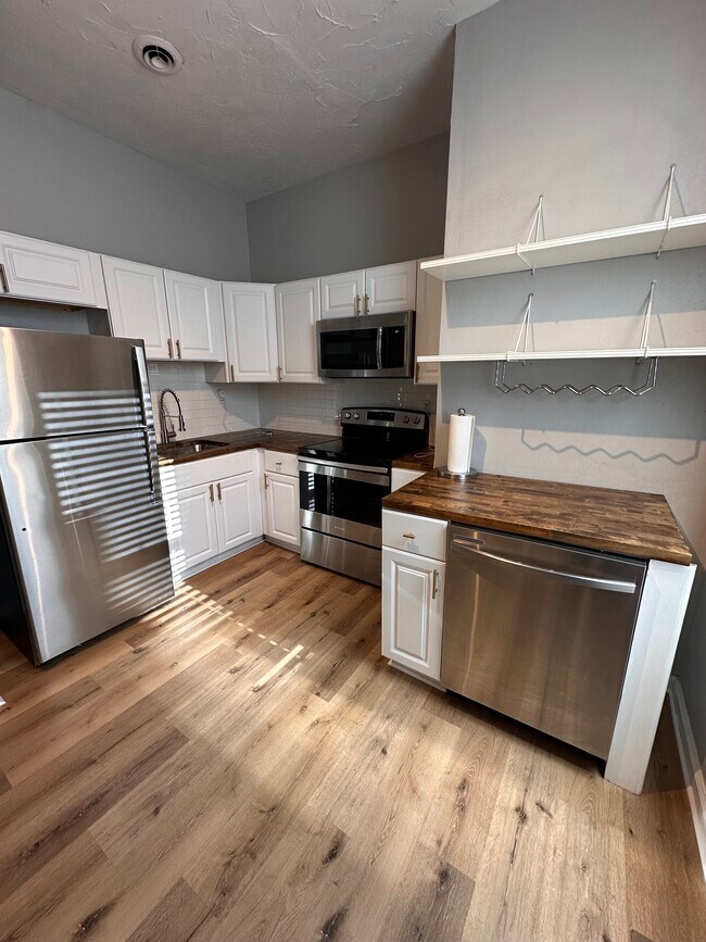 Foto del edificio - 2818 Lemp Ave