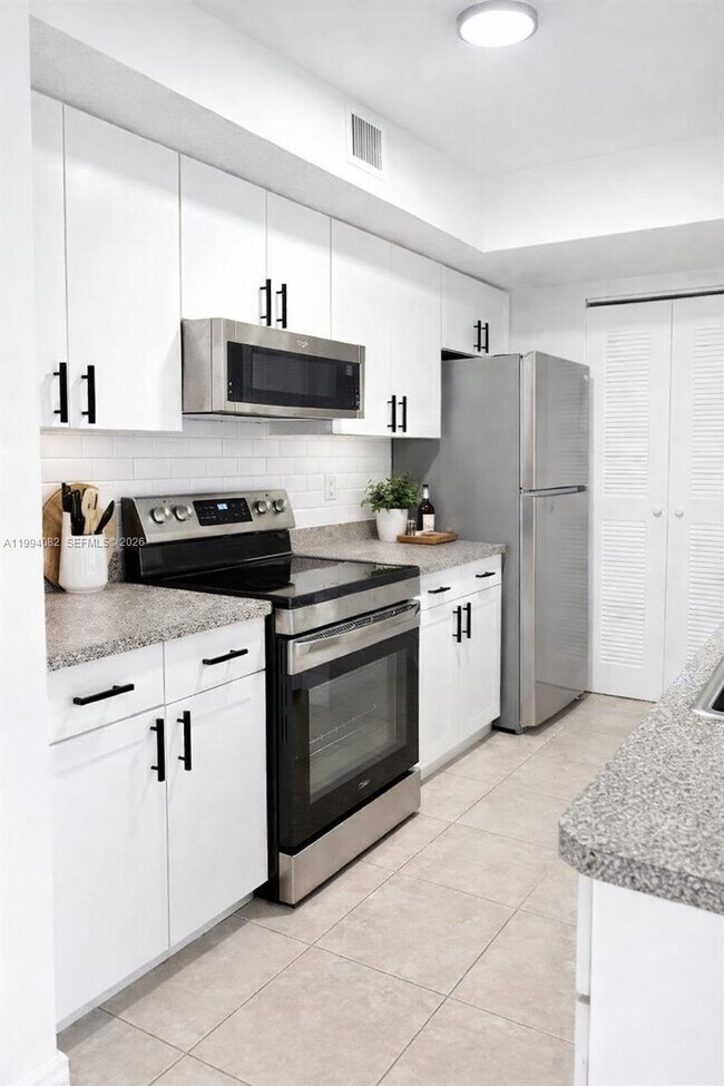 Foto del edificio - 440 S Park Rd