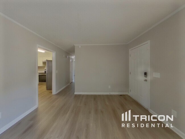 Foto del edificio - 327 Westridge Rd