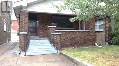 Building Photo - 731 Coxwell Ave