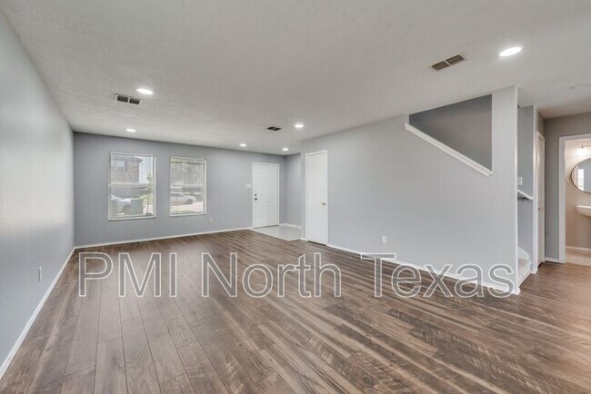 Foto del edificio - 2512 Brinlee Branch Ln