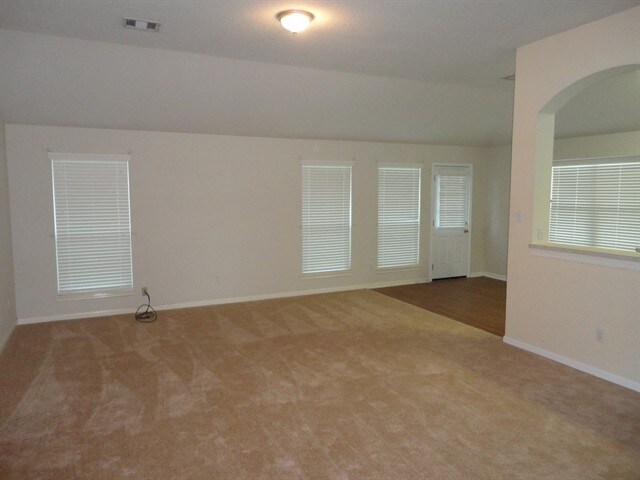 Building Photo - 9818 Bobolink Drive