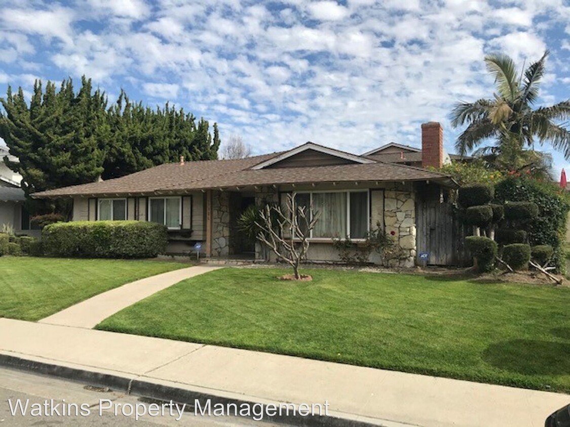 Foto principal - 17386 San Luis St