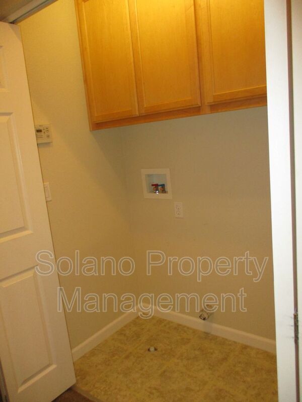 Building Photo - 424 Rosso Ct