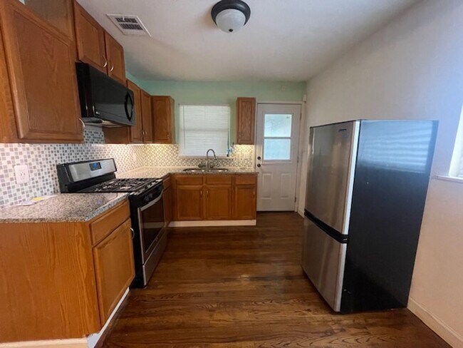 Foto del edificio - Rental Home Available!