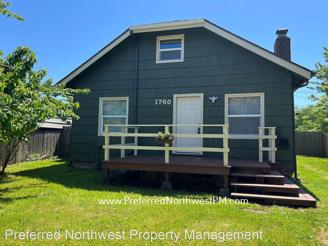 Primary Photo - 3 br, 1 bath House - 1760 W. Broadway