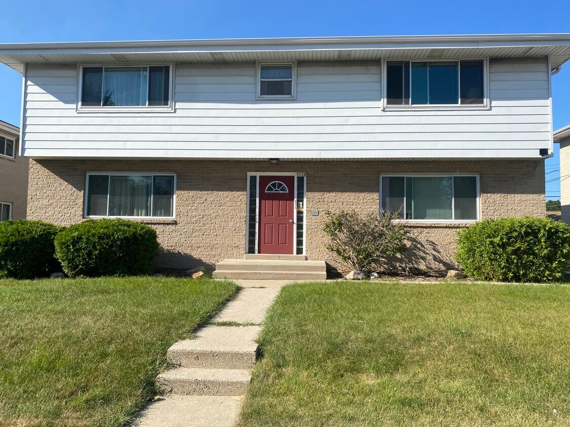 Primary Photo - 9628 W Oklahoma Ave