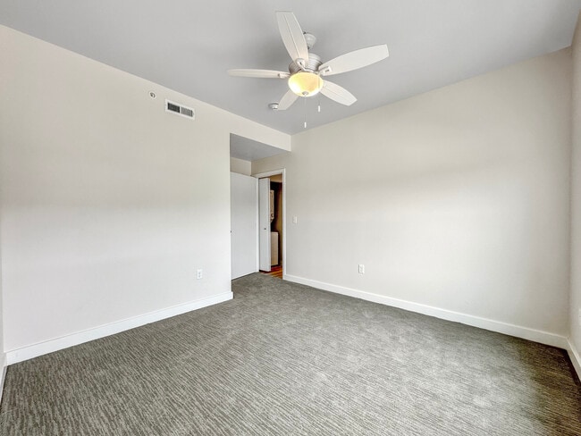 Building Photo - Stratford Pointe