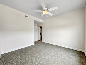 Building Photo - Stratford Pointe