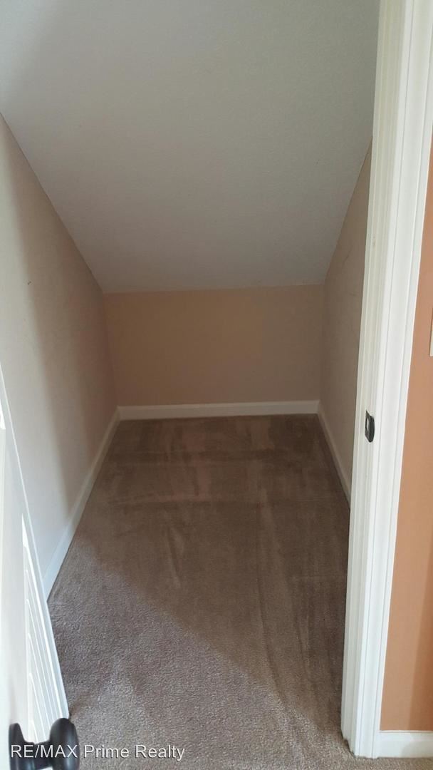 Building Photo - 5167 Sand Hill Dr