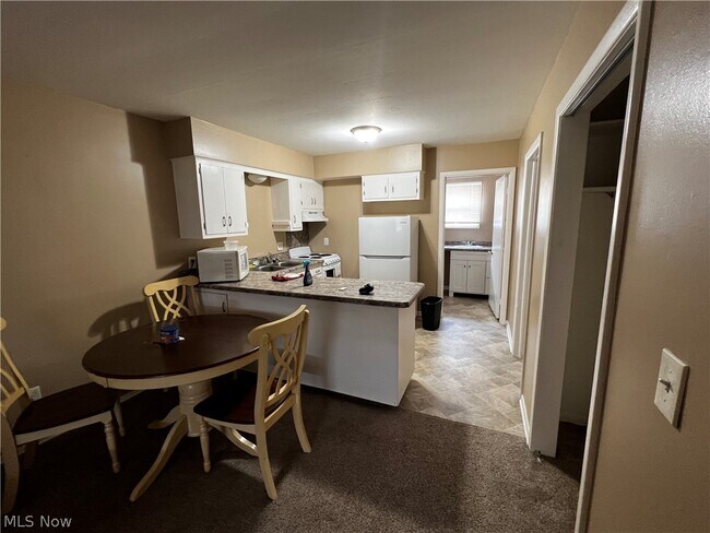 Foto del edificio - 154 Woodbury St