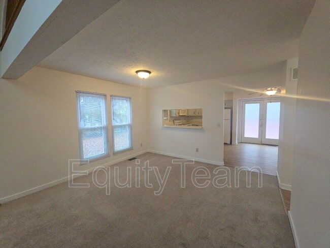 Building Photo - 9178 Fields Dr