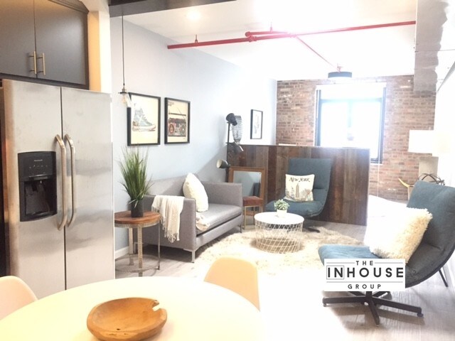 Foto del edificio - 494 Seneca Ave