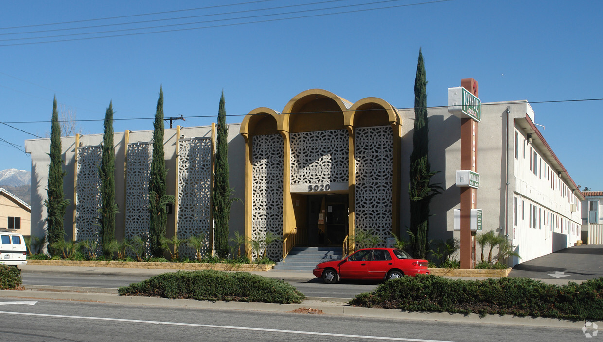 Primary Photo - Townhouse Covina Apts