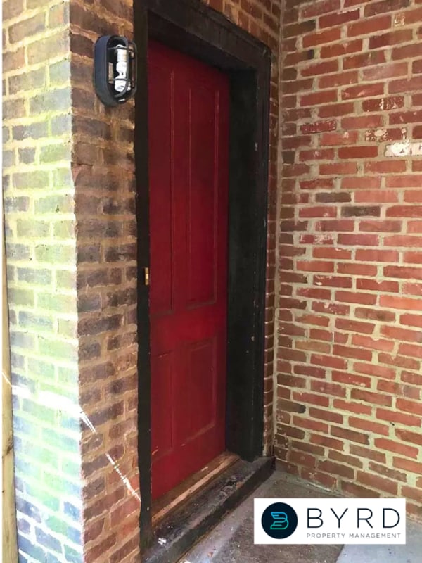 Building Photo - 311 W Marshall St