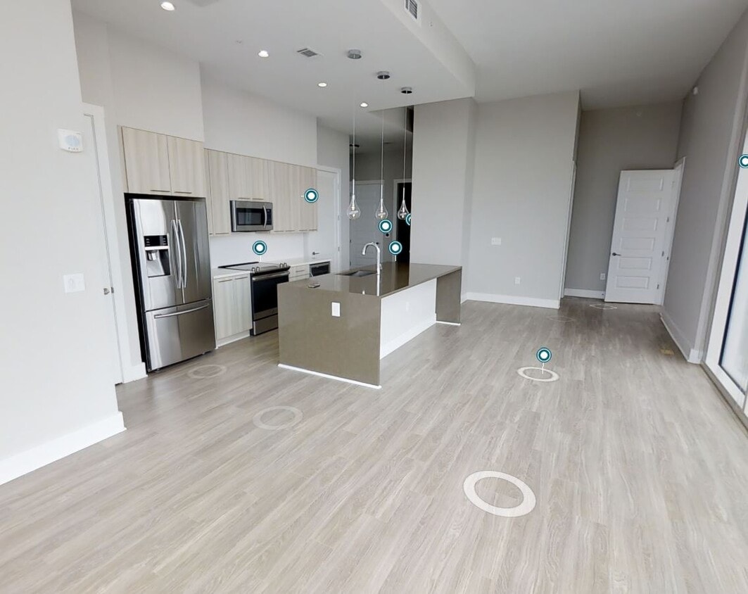 Photo - AMLI Arts Center Apartments