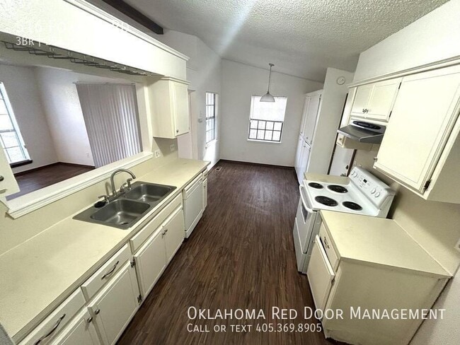 Foto del edificio - 516 Foxfire Rd