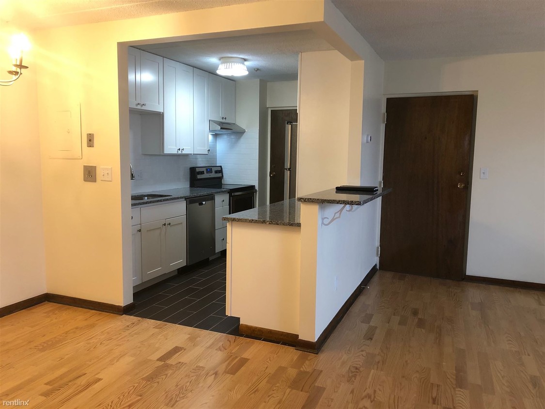 2 br, 1 bath - 162 Summer St Apt 4 - 2 br, 1 bath  - 162 Summer St Apt 4