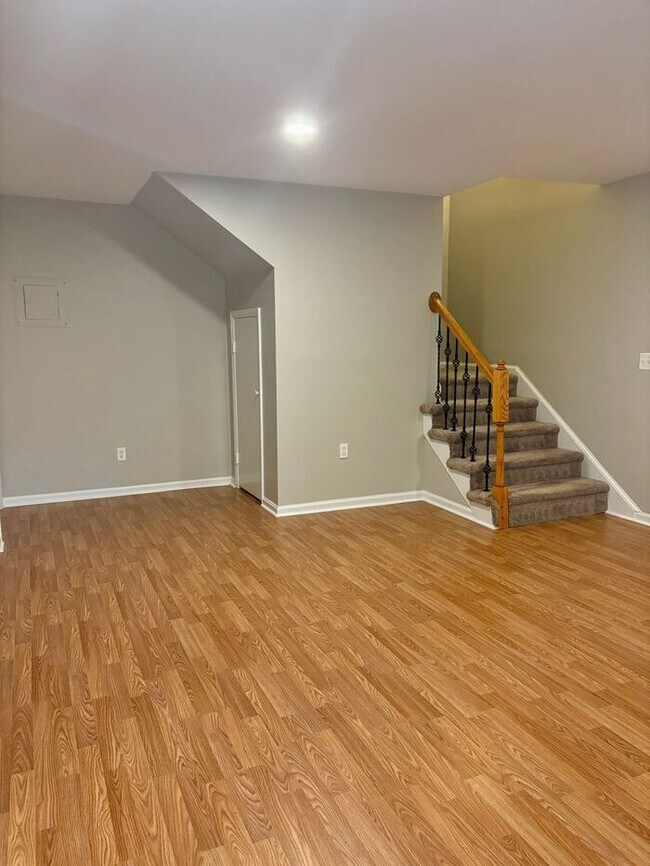 Foto del edificio - Quiet South Charlotte Townhome with Easy Uptown & Airport Access