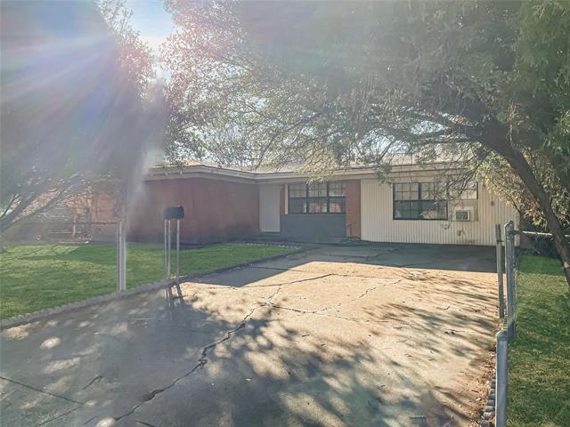 Building Photo - 2620 Crest Ridge Dr