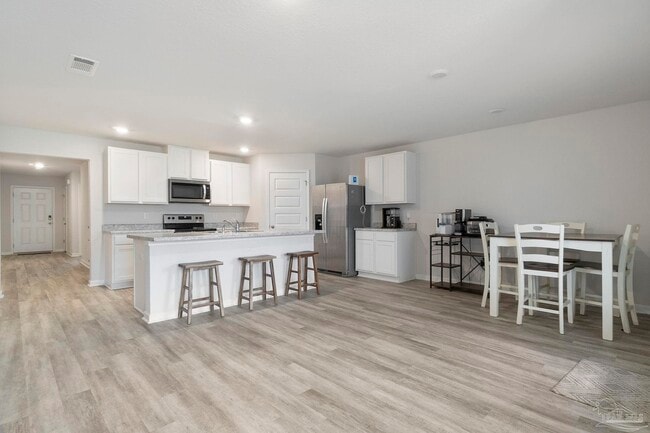 Foto del edificio - 4358 Redbay Ct