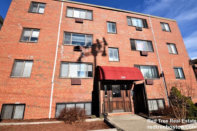Foto del edificio - 226 Parker Hill Ave