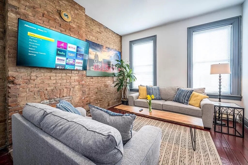 Foto principal - 1531 Elm St