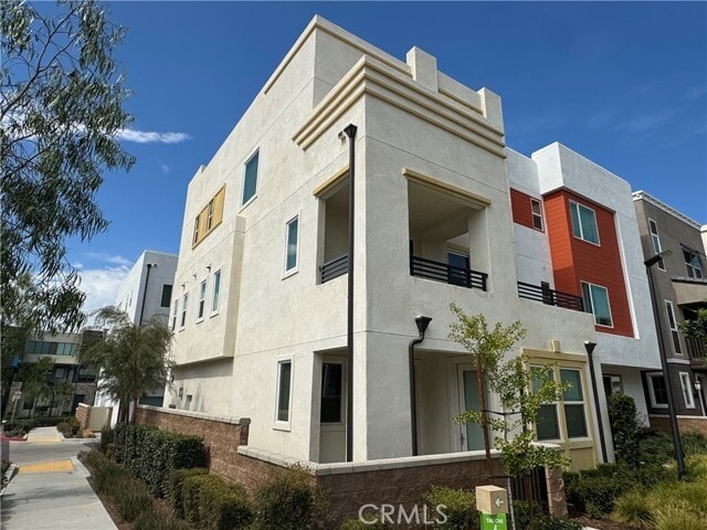 Building Photo - 11016 Summertree Dr