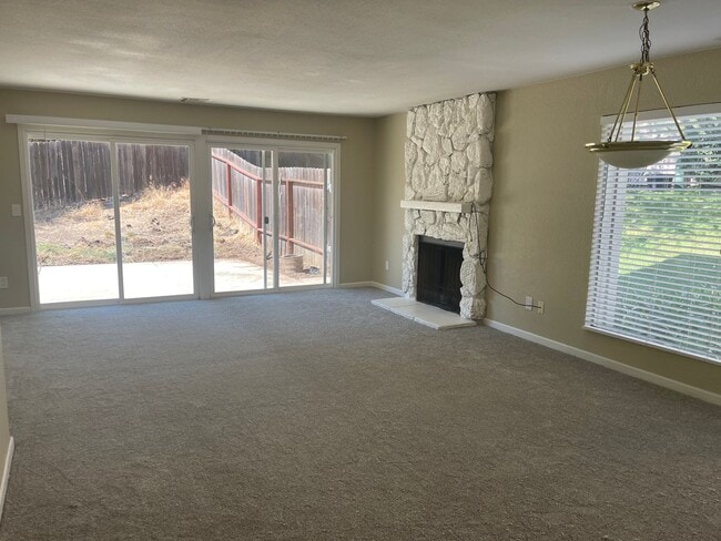 Building Photo - El Dorado Hills Condo