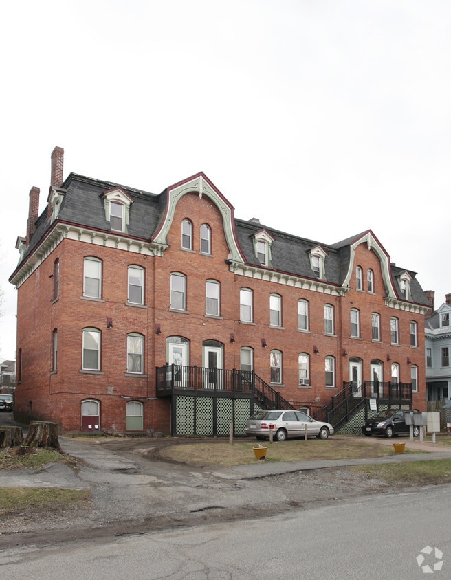 Building Photo - 99 Wendell Ave