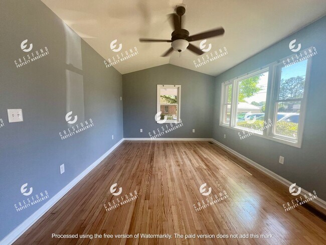 Foto del edificio - Spacious 3 Bedroom, 2 Bath - AVAILABLE NOW!