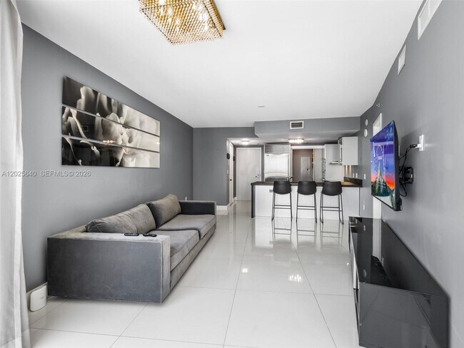 Foto del edificio - 18201 Collins Ave