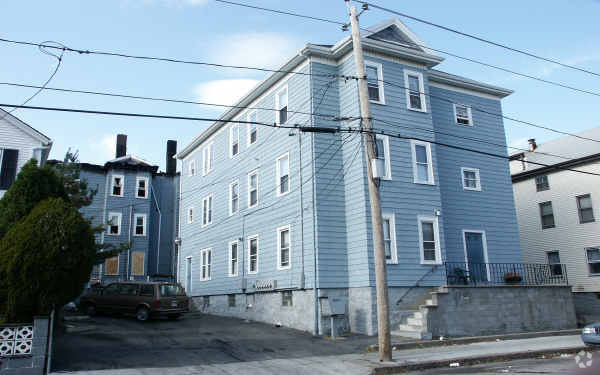 Building Photo - 88-94 Seabury St