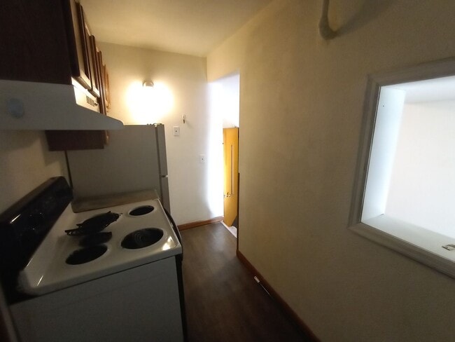 Interior Photo - Creekside Apartments (Olivet HS, LLC)