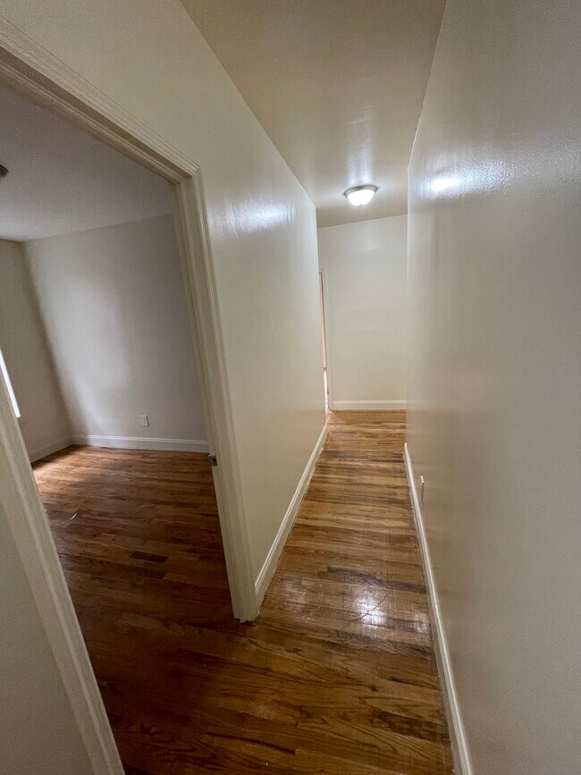 Foto del edificio - 75 Ellwood St