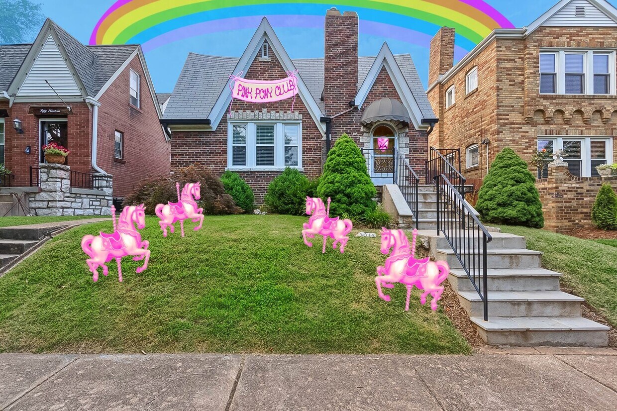 Primary Photo - Pink Pony Club