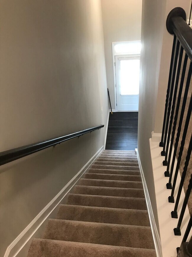 Foto del edificio - Spacious 3BR Townhome in Cumming | 2,178 Sq Ft | Available September 1