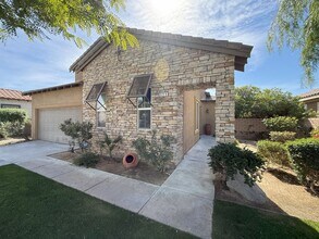 Building Photo - 111 Shoreline