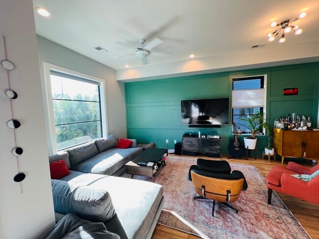 Foto del edificio - 75 Aiken St