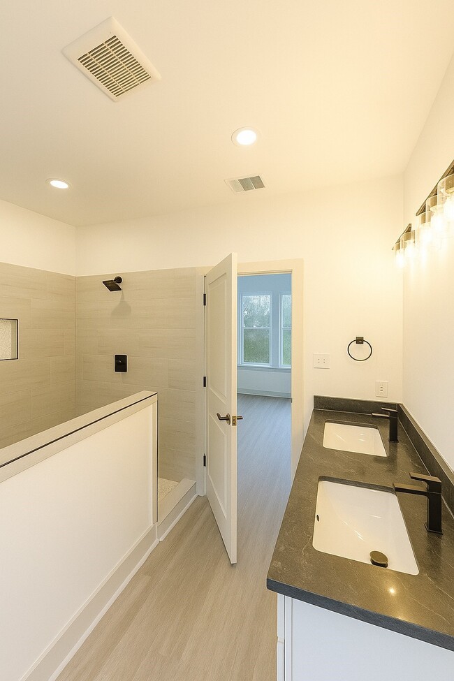 Building Photo - 5304 Kindred Garden Ln